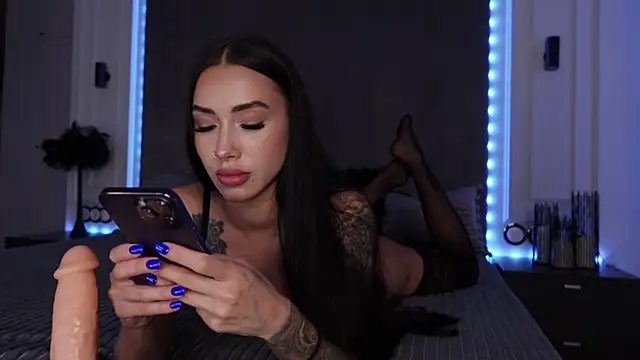 mila blvck online show from 09-10-25, 08:13