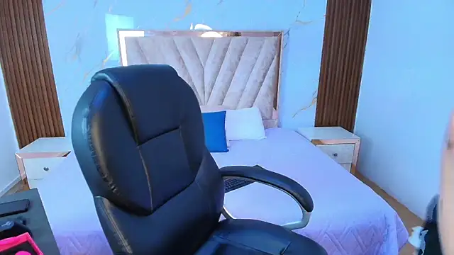 Annie mone online show from 10-02-25, 08:45