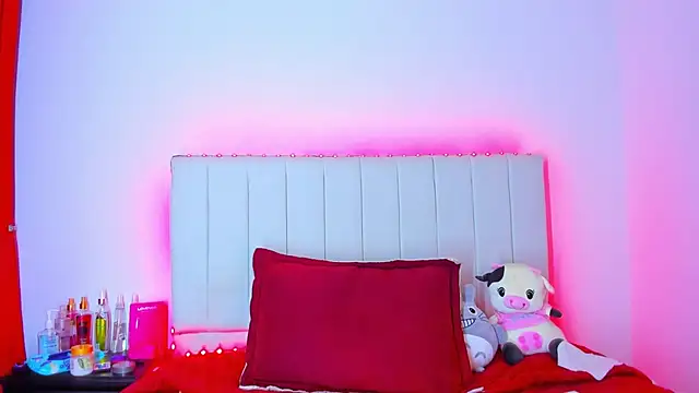 caro lyne  online show from 05-04-26, 05:05