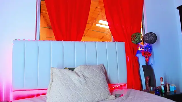 caro lyne  online show from 09-25-25, 05:08