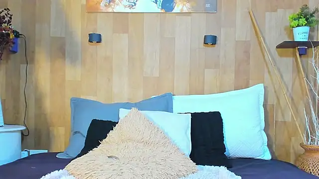 marianaa90 online show from 02-25-26, 01:55