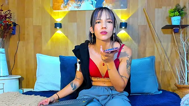 marianaa90 online show from 04-30-26, 01:29