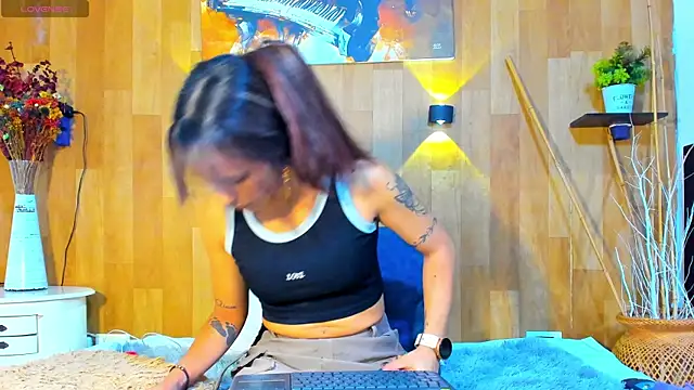 marianaa90 online show from 05-16-26, 11:53