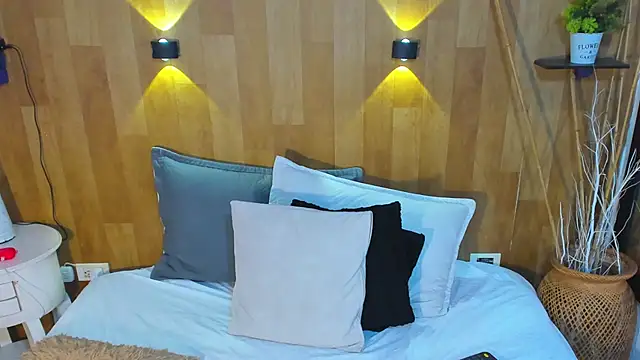 marianaa90 online show from 03-09-26, 04:10