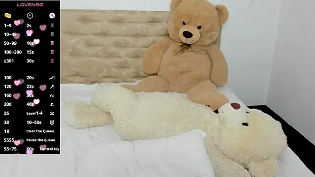 DarcieJane online show from 12-07-24, 01:41