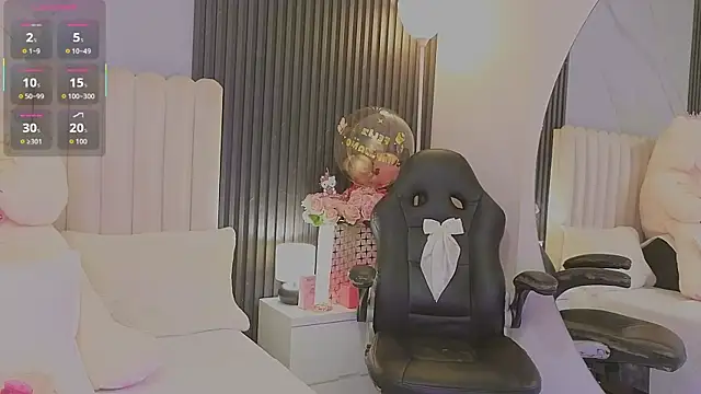 Madiee Rhea online show from 05-08-26, 07:50