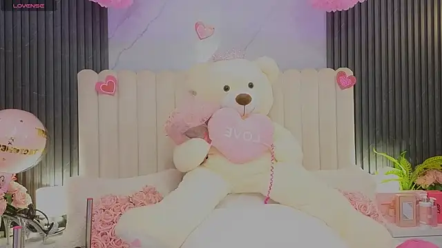 Madiee Rhea online show from 04-28-26, 07:40