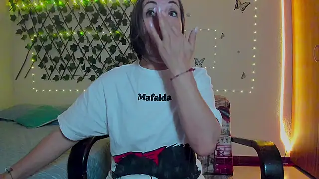 Lady breaks hearts online show from 10-01-25, 11:25