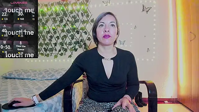 Lady breaks hearts online show from 09-09-25, 10:36