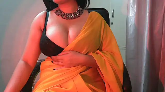 urvashihott online show from 05-17-26, 03:01