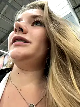 Holy Tereza online show from 09-17-25, 03:36