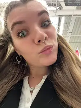 Holy Tereza online show from 03-16-25, 03:17