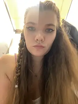 Holy Tereza online show from 10-24-25, 03:44