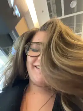 Holy Tereza online show from 04-04-26, 04:57