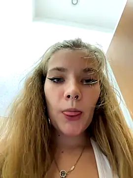 Holy Tereza online show from 09-19-25, 03:38