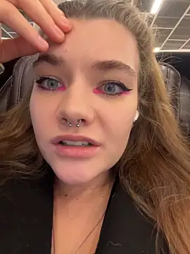 Snapshot of Holy_Tereza chatting on 02-11-26, 03:45 Holy Tereza online show from 02-11-26, 03:45