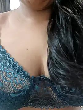 Snapshot of Disha_33 chatting on 09-15-25, 12:55 Disha 33 online show from 09-15-25, 12:55