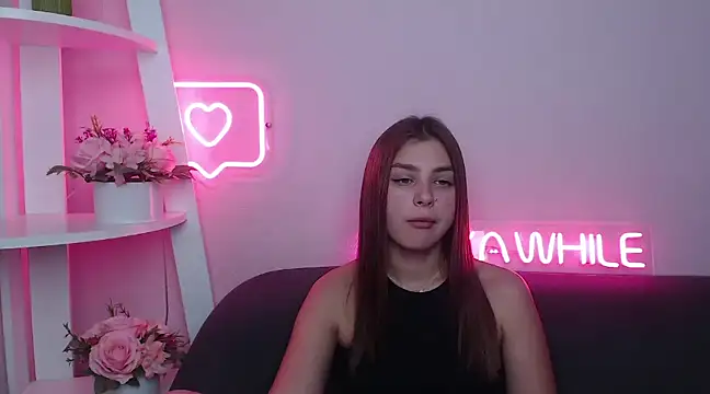 Snapshot of MilanaAngelAs chatting on 02-21-25, 11:44 MilanaAngelAs online show from 02-21-25, 11:44