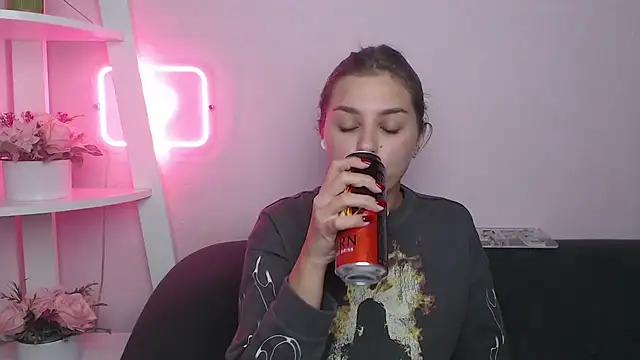 MilanaAngelAs online show from 10-28-25, 08:41