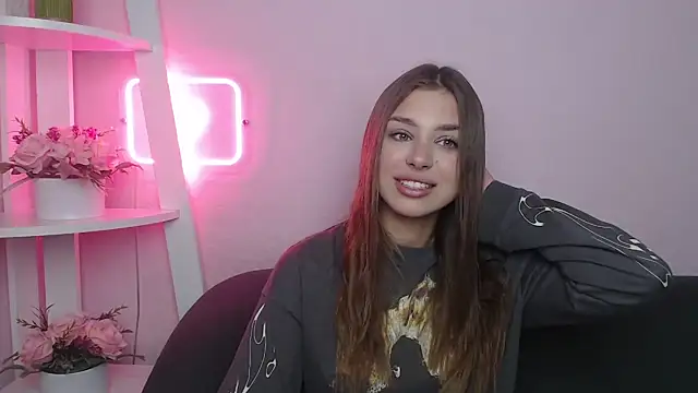 MilanaAngelAs online show from 12-19-25, 05:43