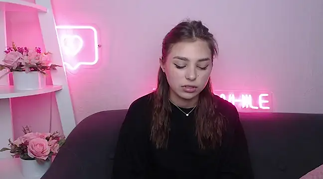 Snapshot of MilanaAngelAs chatting on 03-01-25, 05:42 MilanaAngelAs online show from 03-01-25, 05:42