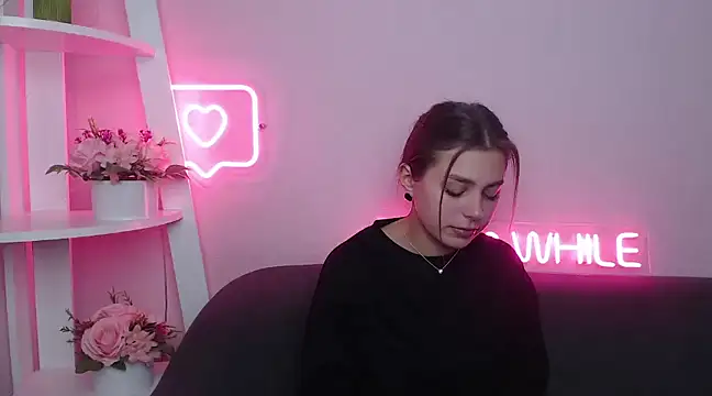 Snapshot of MilanaAngelAs chatting on 02-22-25, 06:08 MilanaAngelAs online show from 02-22-25, 06:08