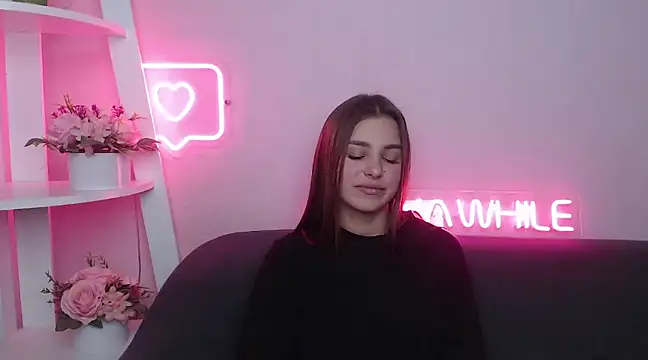 Snapshot of MilanaAngelAs chatting on 02-22-25, 03:03 MilanaAngelAs online show from 02-22-25, 03:03