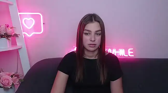 Snapshot of MilanaAngelAs chatting on 02-28-25, 10:52 MilanaAngelAs online show from 02-28-25, 10:52