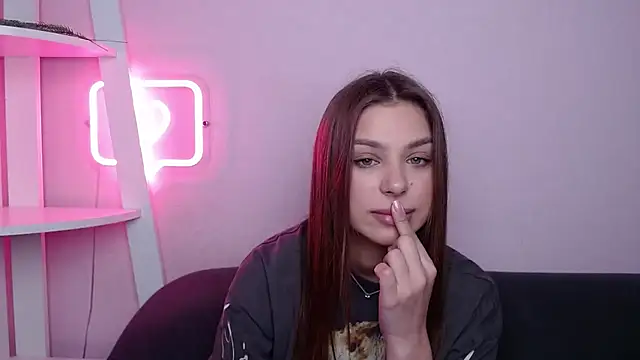 MilanaAngelAs online show from 04-06-26, 04:41