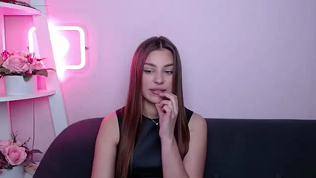 MilanaAngelAs online show from 04-19-26, 04:46