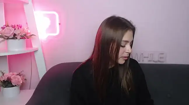 Snapshot of MilanaAngelAs chatting on 03-15-25, 05:48 MilanaAngelAs online show from 03-15-25, 05:48