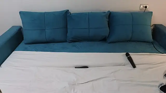 July Kane online show from 04-18-26, 06:49