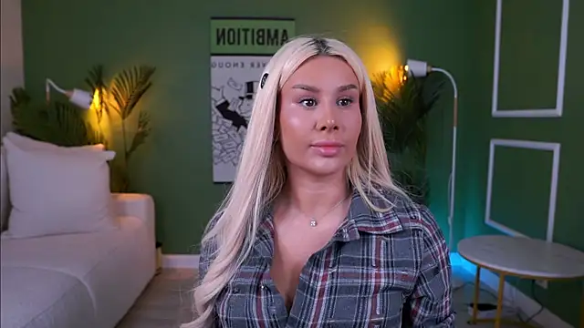 EvaZane online show from 04-19-26, 09:43