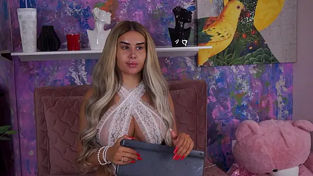 EvaZane online show from 09-18-25, 05:27