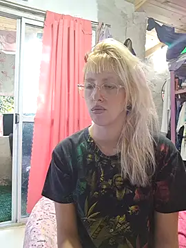 stargril2020 online show from 04-18-26, 08:53