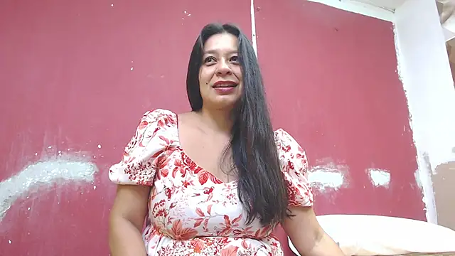 MiaCallie online show from 10-16-25, 07:11