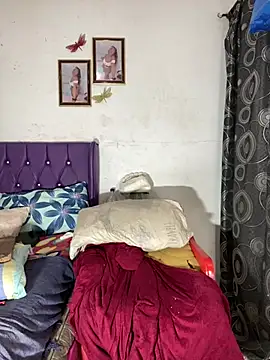 KandyHot  online show from 03-07-26, 12:21