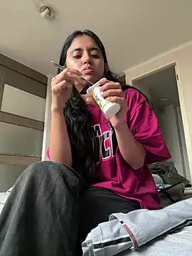 Snapshot of ViolettaSummer chatting on 07-14-26, 08:37 ViolettaSummer online show from 07-14-26, 08:37