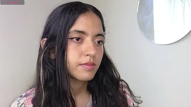 Snapshot of ViolettaSummer chatting on 10-12-25, 05:03 ViolettaSummer online show from 10-12-25, 05:03