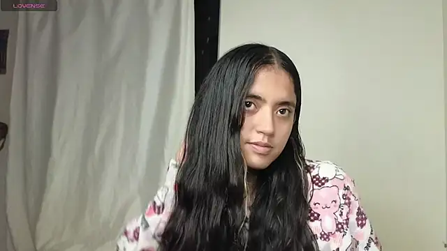 Snapshot of ViolettaSummer chatting on 10-12-25, 12:23 ViolettaSummer online show from 10-12-25, 12:23