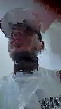 Snapshot of Papinine6 chatting on 11-24-25, 01:33 Papinine6 online show from 11-24-25, 01:33