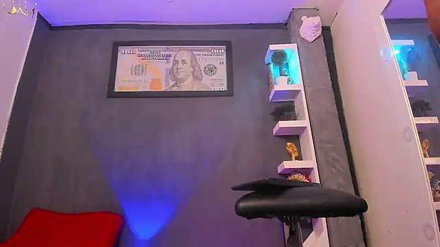 Snapshot of londoreales chatting on 03-16-25, 01:59 londoreales online show from 03-16-25, 01:59