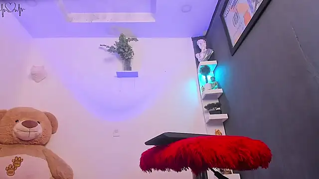 Snapshot of londoreales chatting on 02-23-25, 06:56 londoreales online show from 02-23-25, 06:56