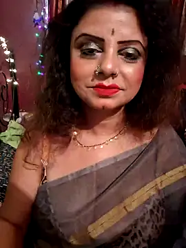 Snapshot of Maaya66 chatting on 01-10-25, 07:21 Maaya66 online show from 01-10-25, 07:21