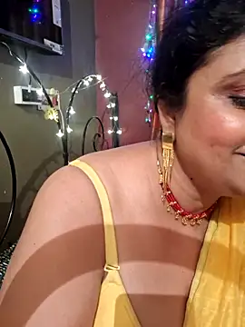 Snapshot of Maaya66 chatting on 02-13-25, 10:11 Maaya66 online show from 02-13-25, 10:11