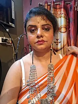 Snapshot of Maaya66 chatting on 03-02-25, 06:57 Maaya66 online show from 03-02-25, 06:57