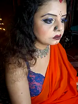 Snapshot of Maaya66 chatting on 01-16-25, 06:59 Maaya66 online show from 01-16-25, 06:59