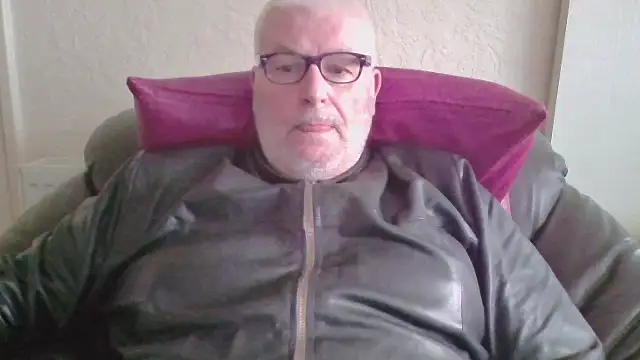 Leatherman63 online show from 10-25-25, 08:57