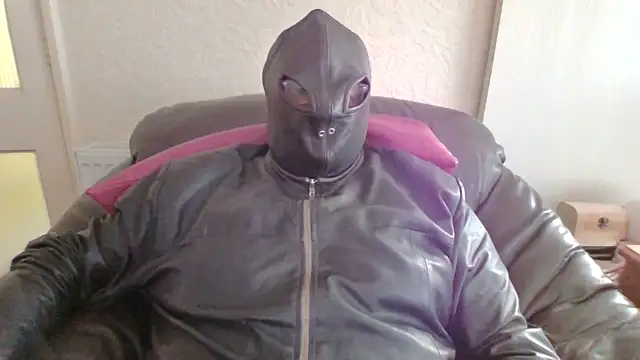 Leatherman63 online show from 07-02-26, 06:08
