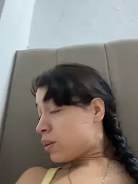 Caribbean beauty  online show from 12-20-25, 02:31